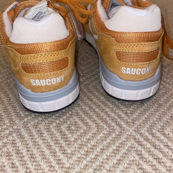 Saucony NEW IN BOX- Mens 9. Shadow 5000 Running Shoes MEN’S SIZE 9. /WNM- 10 1/2 - Picture 4 of 9